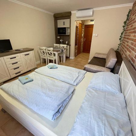 Dalma Apartment Gyula Eksteriør bilde