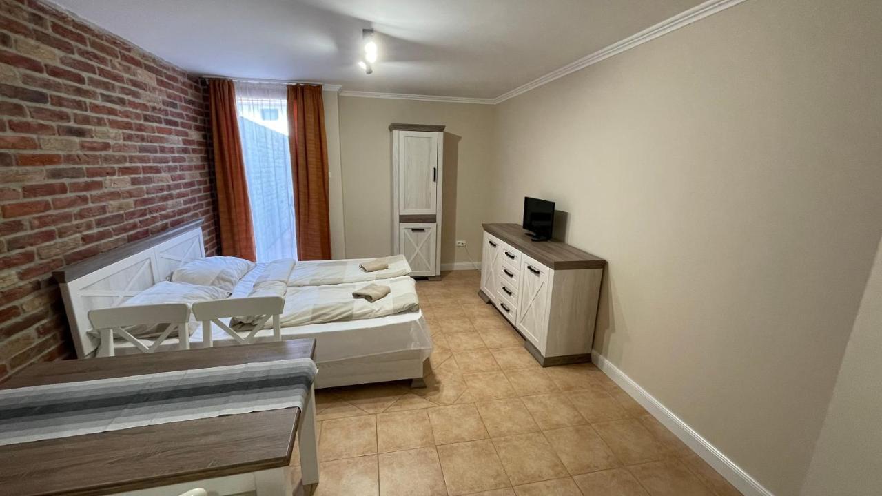 Dalma Apartment Gyula Eksteriør bilde