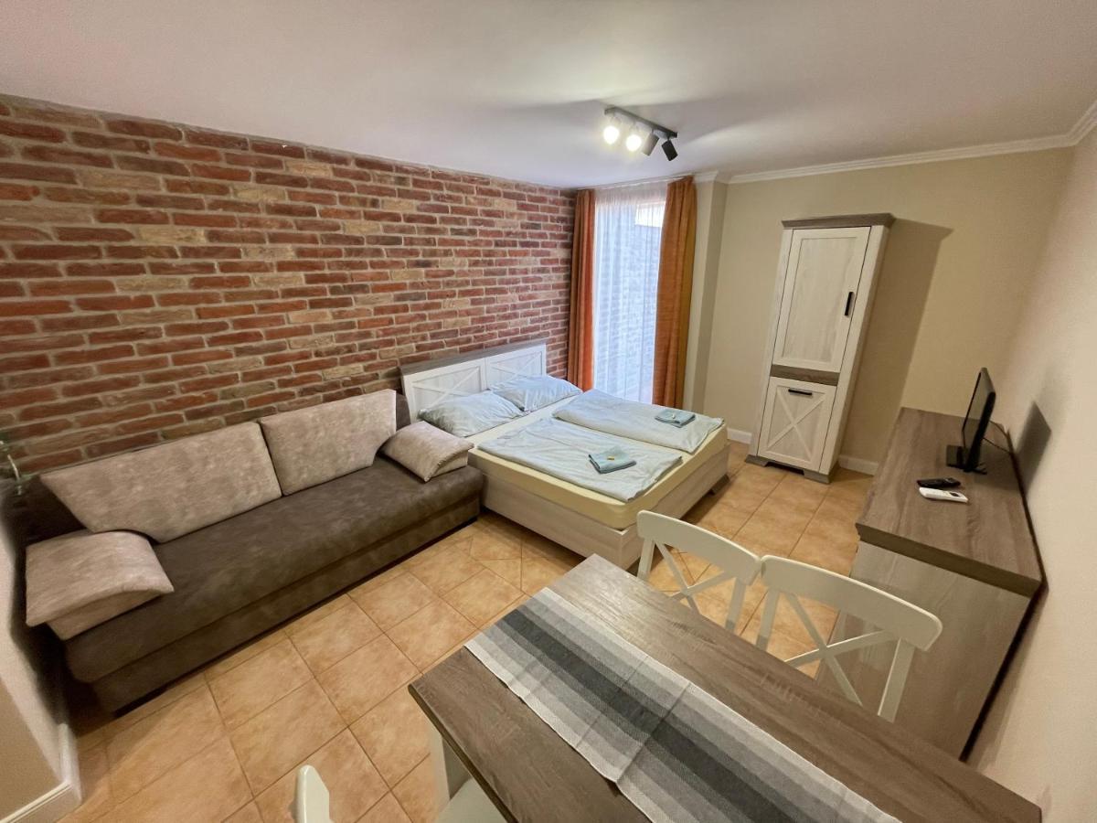 Dalma Apartment Gyula Eksteriør bilde
